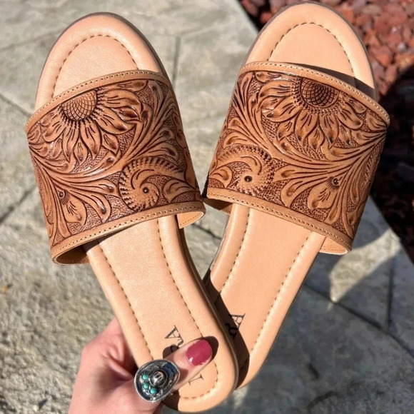 New! Myra Hand-Tooled Brown Leather Slide Sandals - Picture 8 of 9